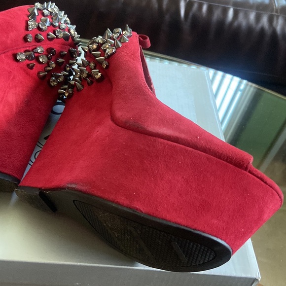 6” studded wedges - Picture 6 of 8